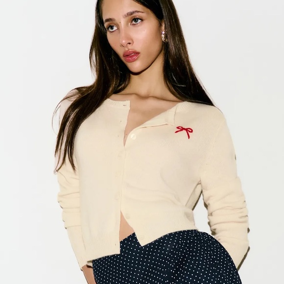 Reformation Sweaters - NWT CLARA CASHMERE SWEATER WITH RED BOW DETAIL